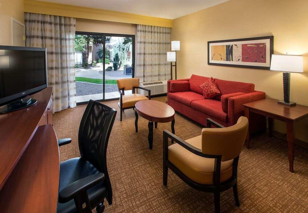 Courtyard By Marriott Phoenix Меса Екстер'єр фото