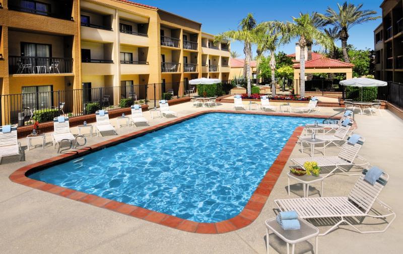 Courtyard By Marriott Phoenix Меса Екстер'єр фото